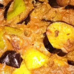 طاجن مسقعة باللحم